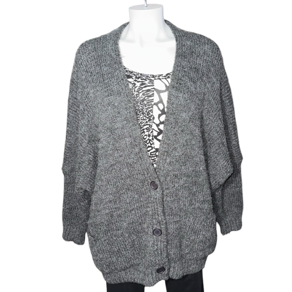 Women’s EASEL LOS ANGELES Medium Gray Cardigan Comfy Baggy Knit Boyfriend Warm